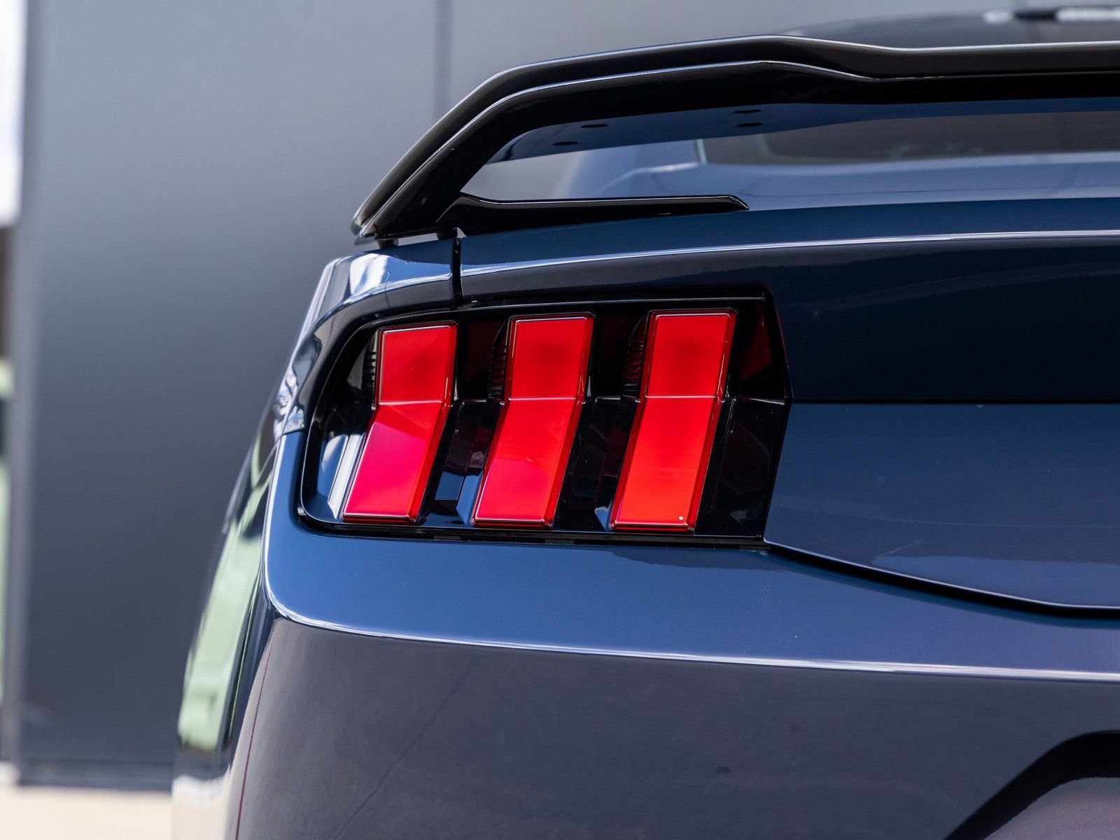 Used 2024 Ford Mustang Dark Horse image 12