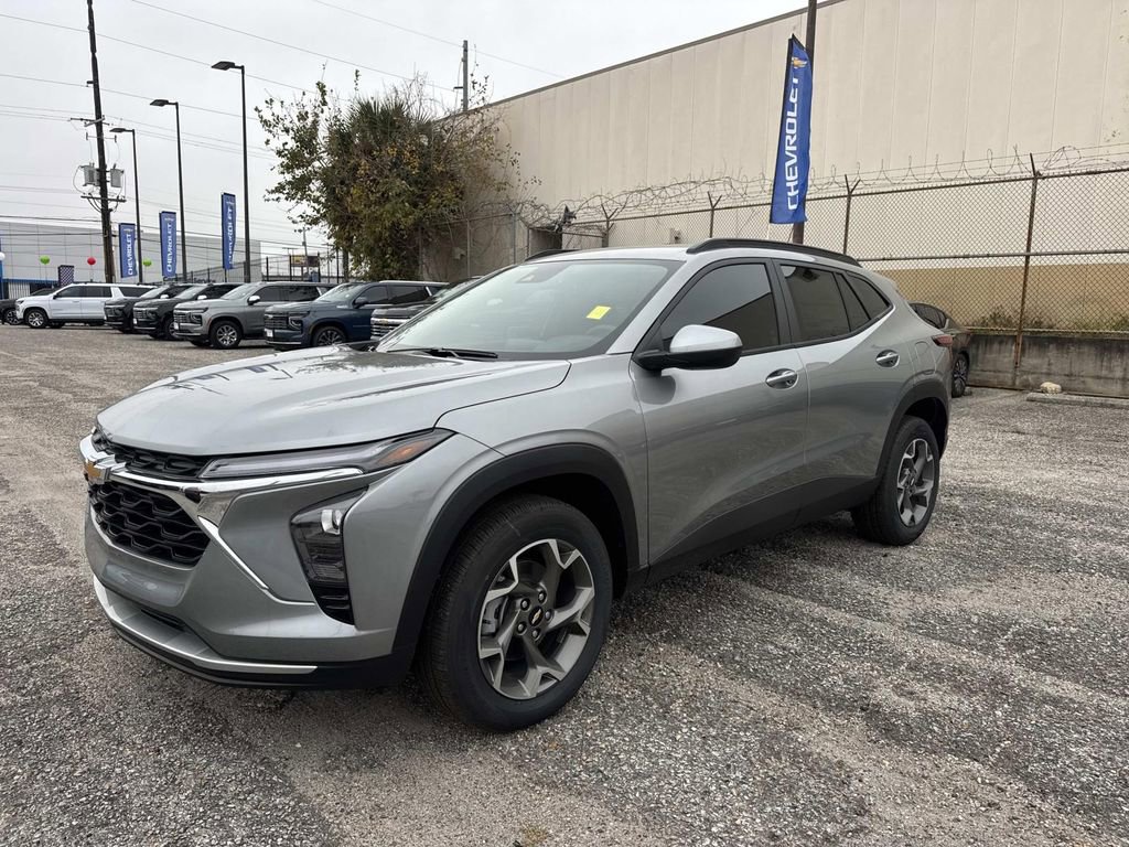 New 2026 Chevrolet Trax LT w/ Driver Confidence Package image 3