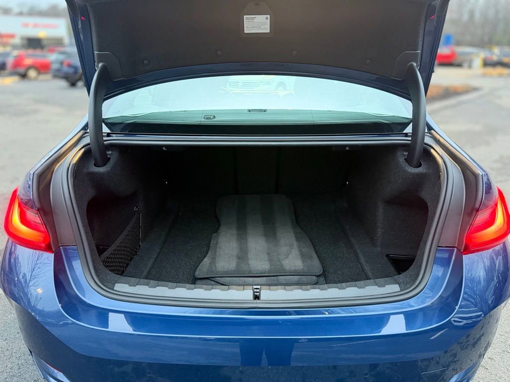 Certified 2024 BMW 330i xDrive Sedan w/ Premium Package image 6