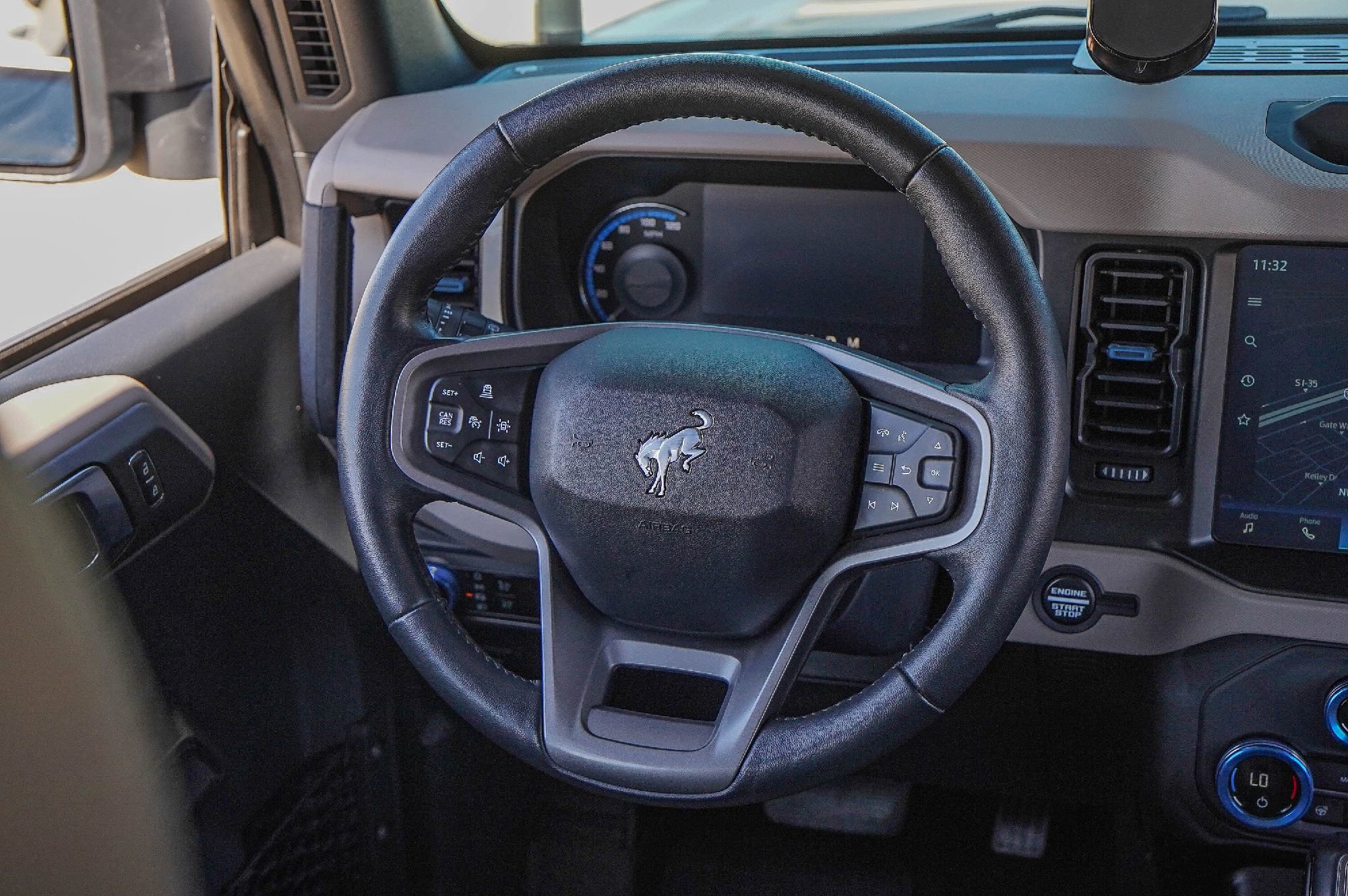 Used 2023 Ford Bronco Wildtrak image 27