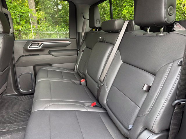 Used 2024 Chevrolet Silverado 2500 LTZ w/ LTZ Premium Package AWD/4WD image 26