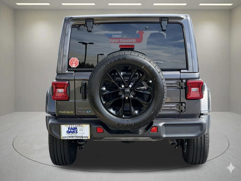 Certified 2025 Jeep Wrangler Unlimited Sahara AWD/4WD image 9