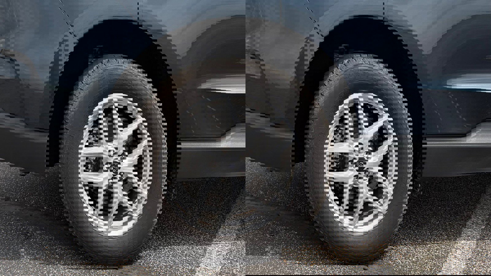 Certified 2024 Ford Edge SEL w/ Convenience Package image 15