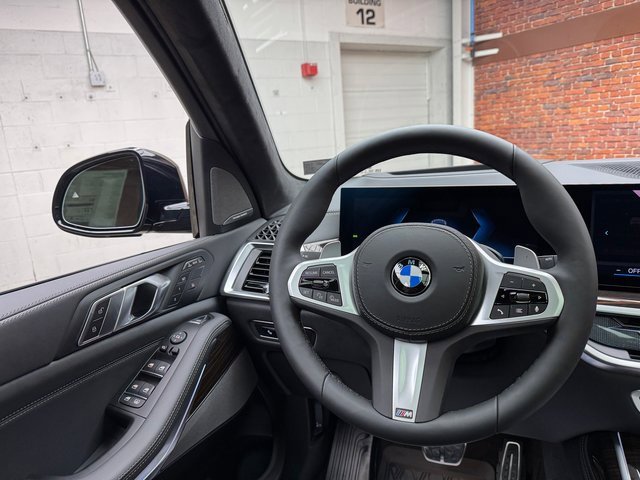 Used 2026 BMW X7 xDrive40i image 13
