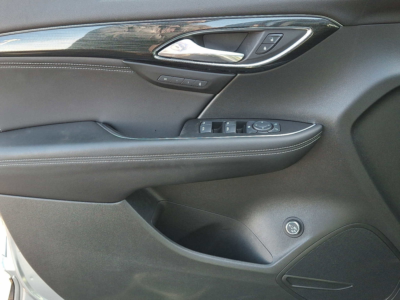 Used 2023 Buick Envision Essence w/ Sport Touring Package image 12