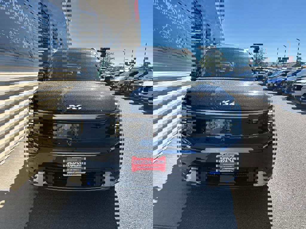 New 2026 Kia EV9 Wind image 2