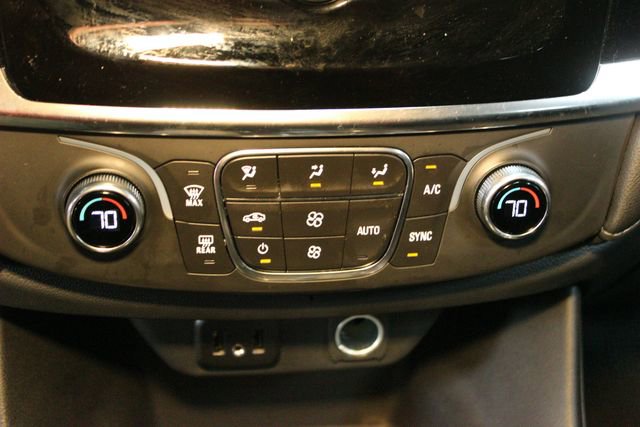 Used 2023 Chevrolet Traverse LT image 27