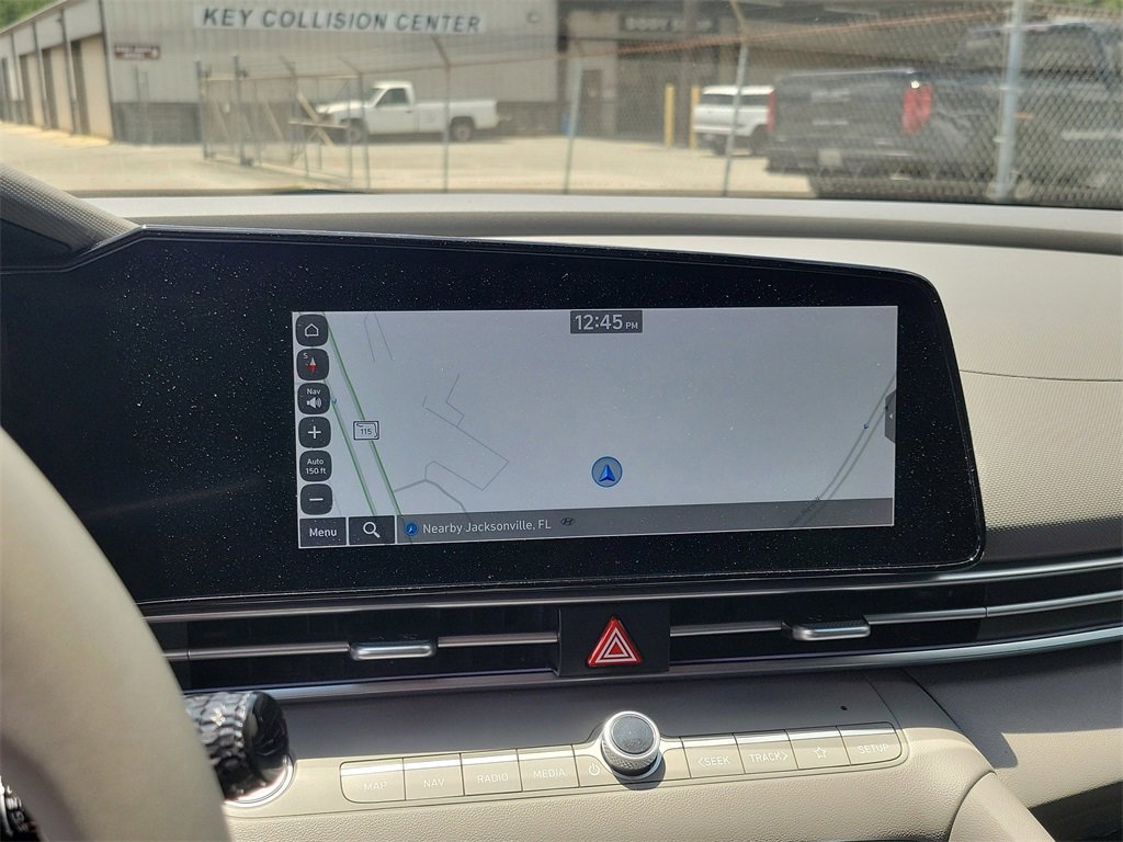 Used 2025 Hyundai Elantra SEL image 22