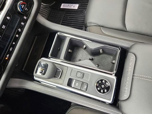 Used 2025 Nissan Pathfinder SL w/ SL Premium Package image 33