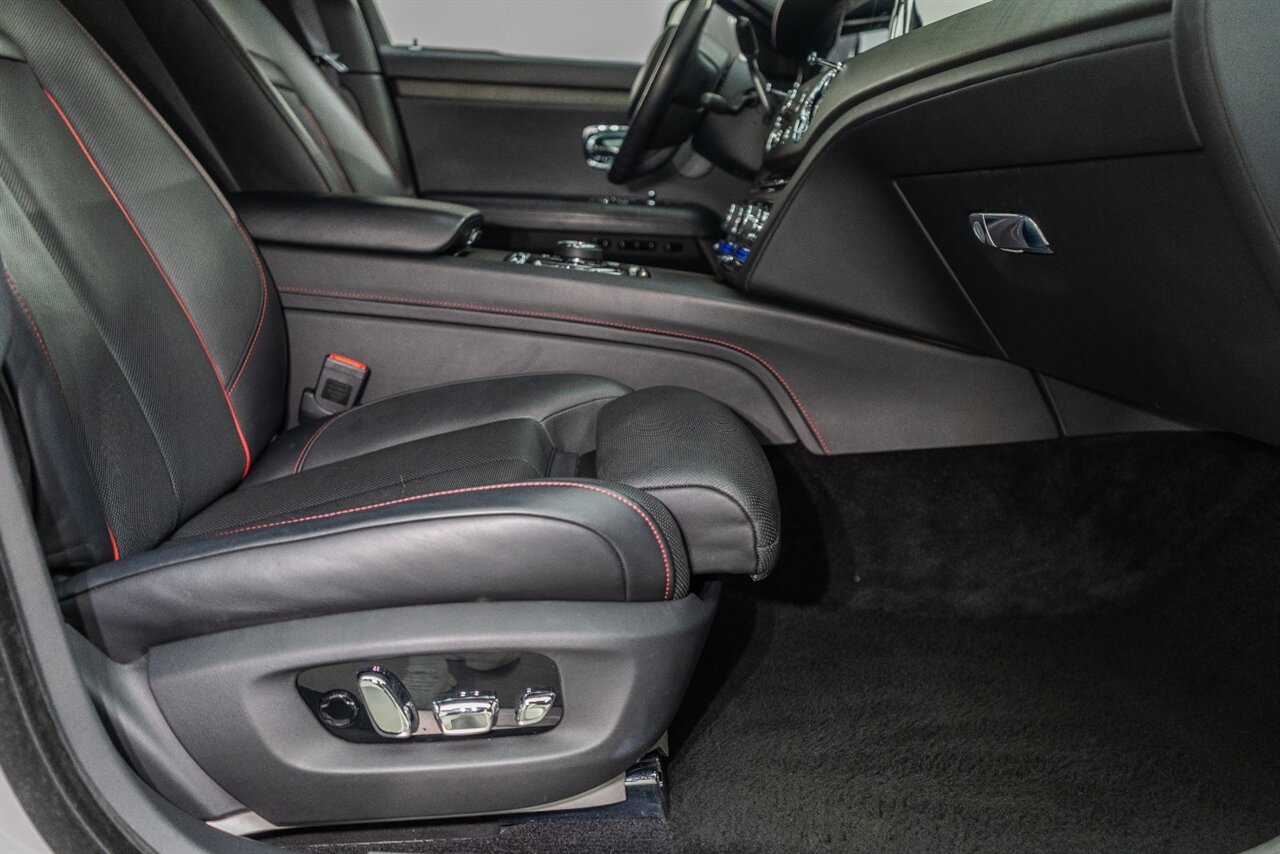 Used 2022 Rolls-Royce Ghost image 59