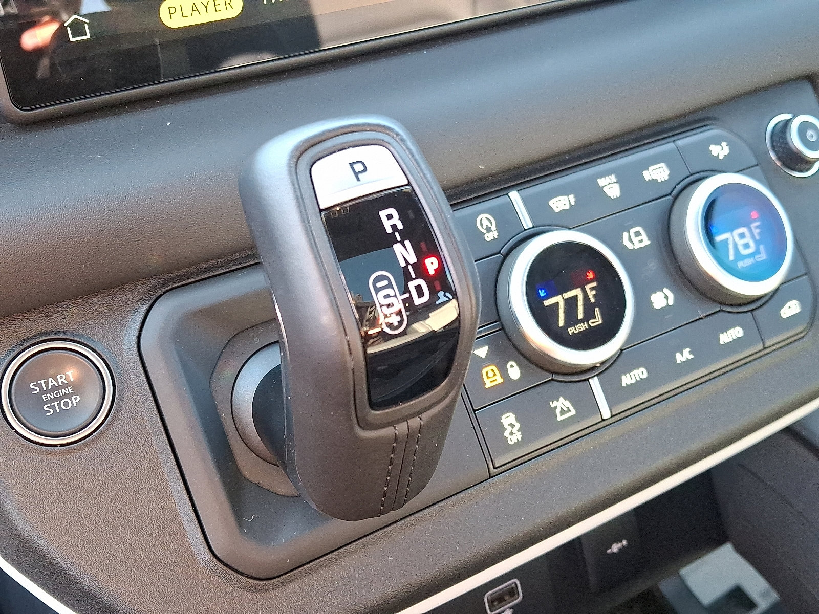 Used 2024 Land Rover Defender 110 X-Dynamic SE image 14