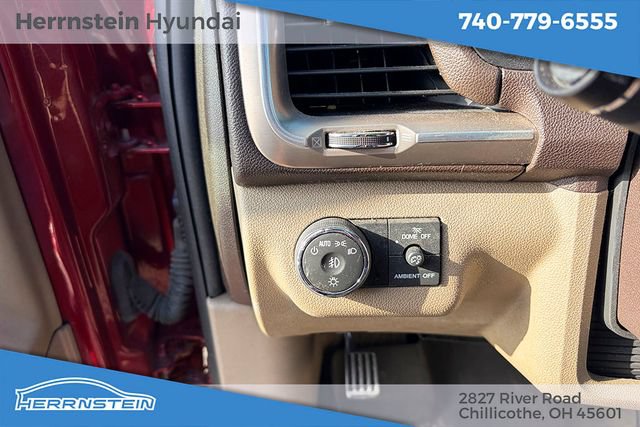 Used 2015 GMC Acadia Denali AWD/4WD image 18