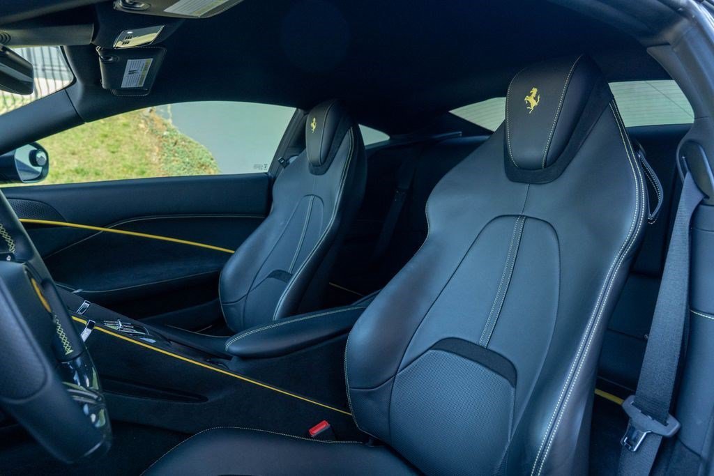 Used 2022 Ferrari Roma RWD image 33