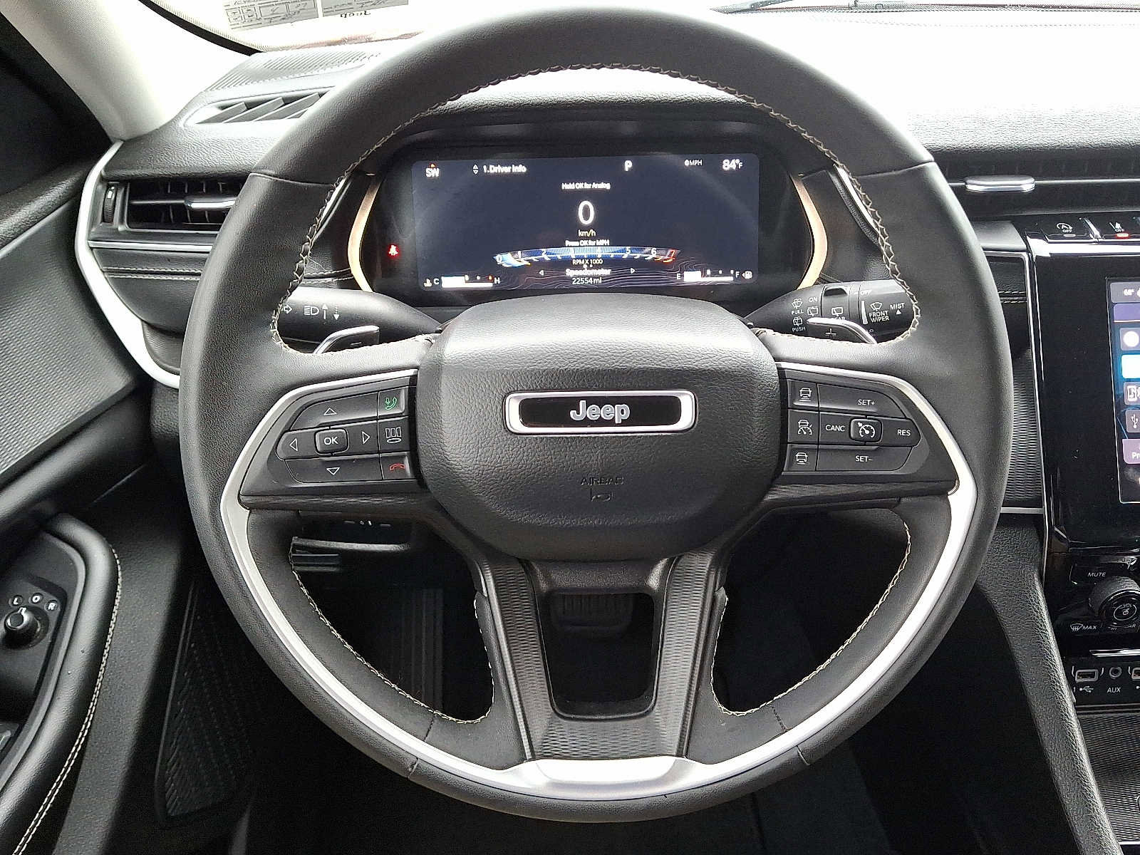 Used 2023 Jeep Grand Cherokee Laredo w/ Luxury Tech Group I image 19