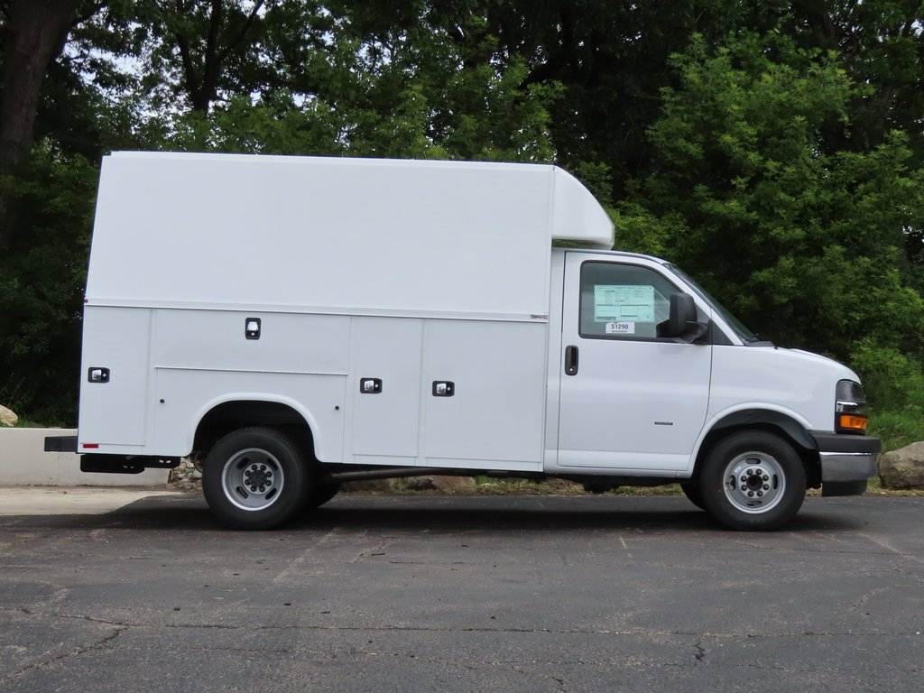 New 2024 Chevrolet Express 3500 Work Van w/ Power Convenience Package image 2