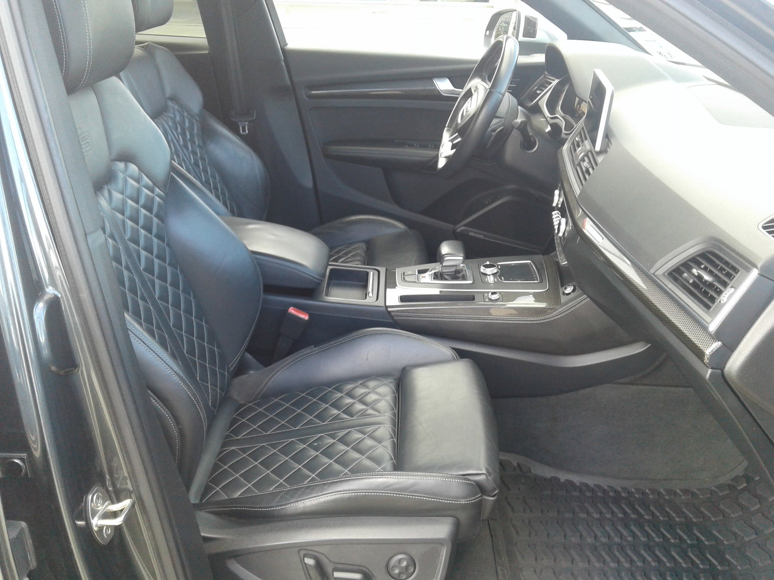 Used 2018 Audi SQ5 Premium Plus w/ S Sport Package AWD/4WD image 10