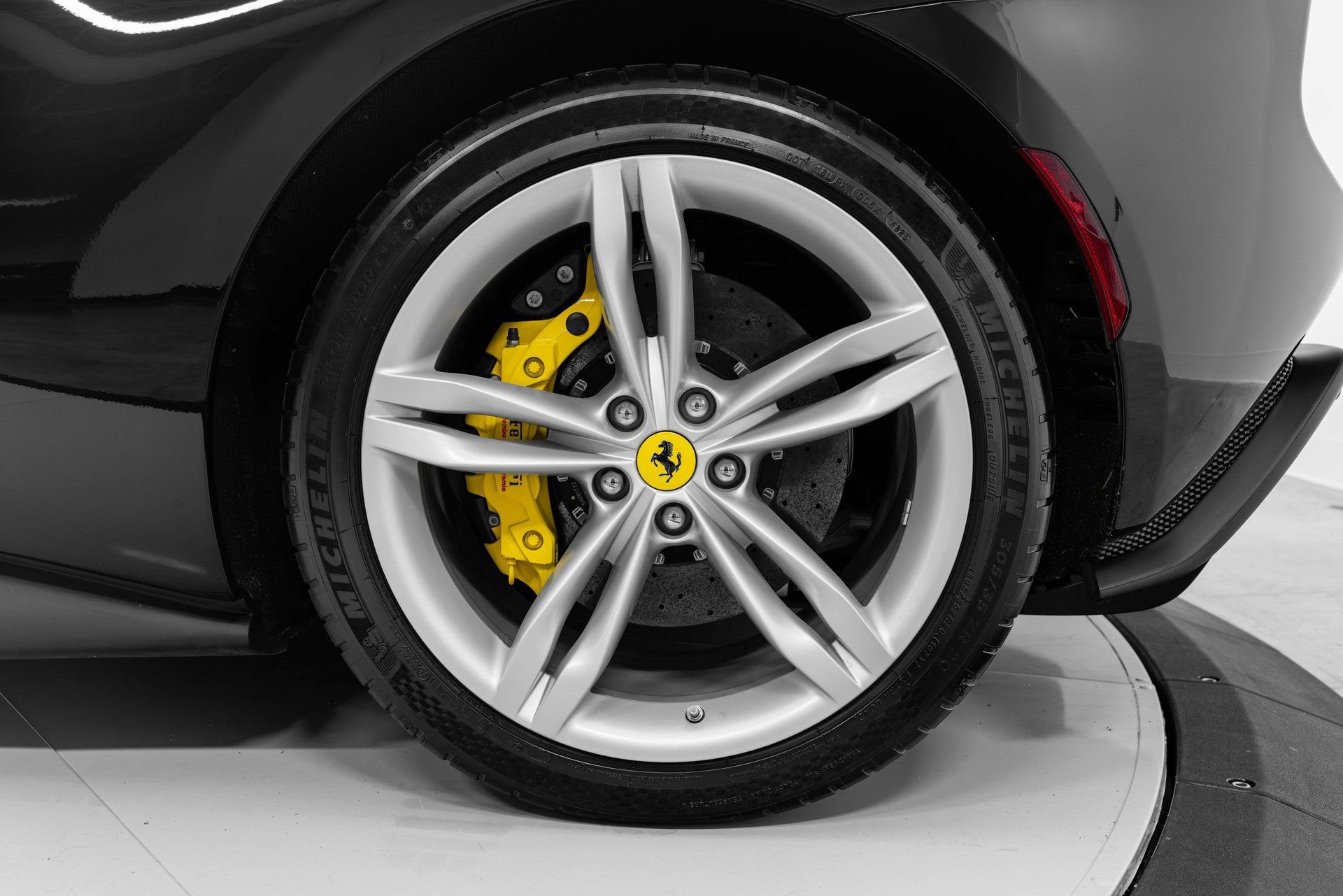 Certified 2024 Ferrari 296 GTB RWD image 15