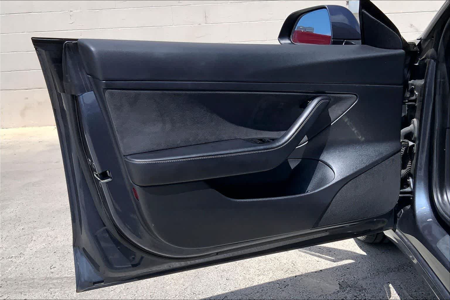 Used 2020 Tesla Model 3 Standard Range Plus RWD image 27