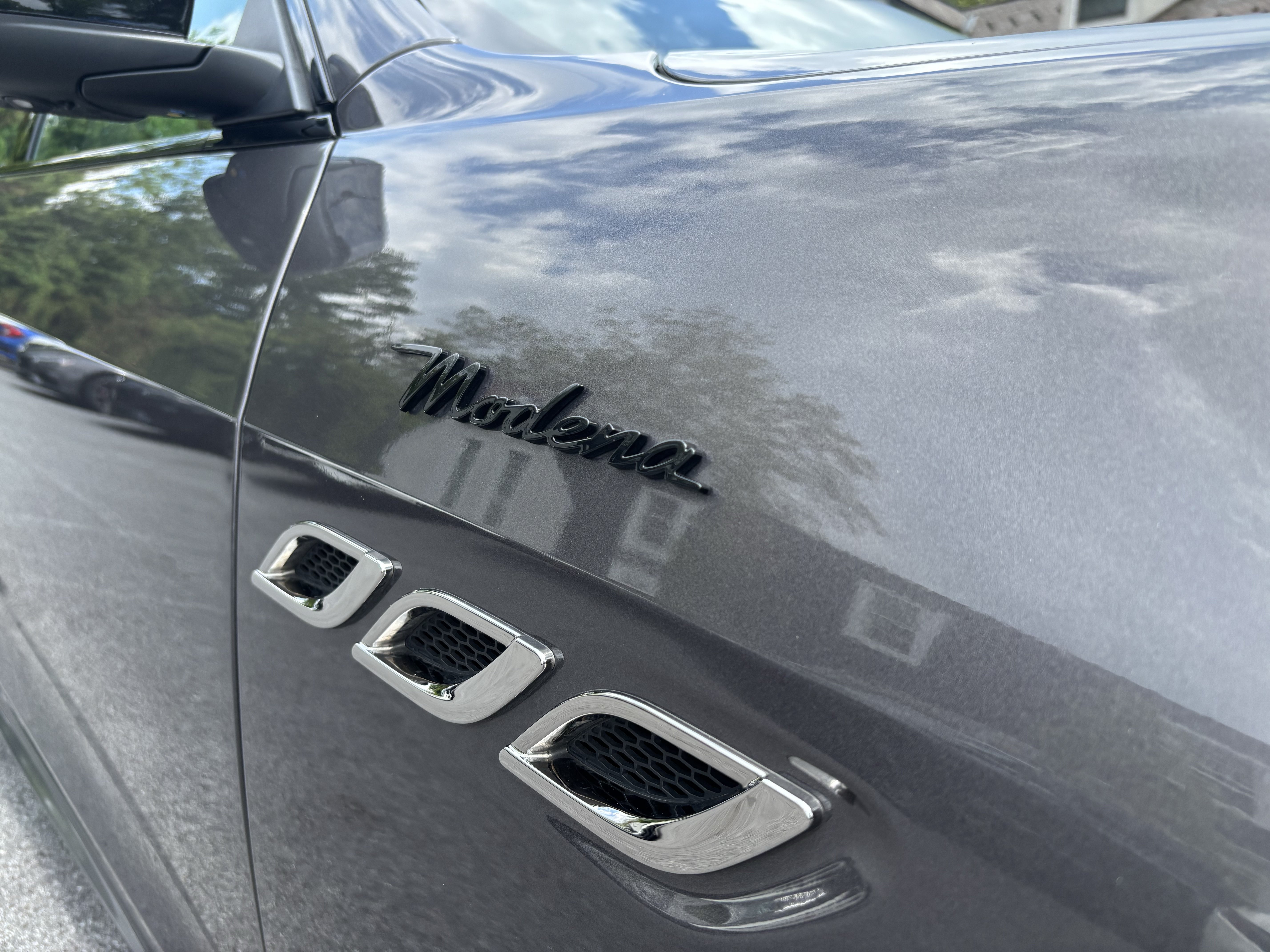 Used 2022 Maserati Quattroporte Modena Q4 AWD/4WD image 10