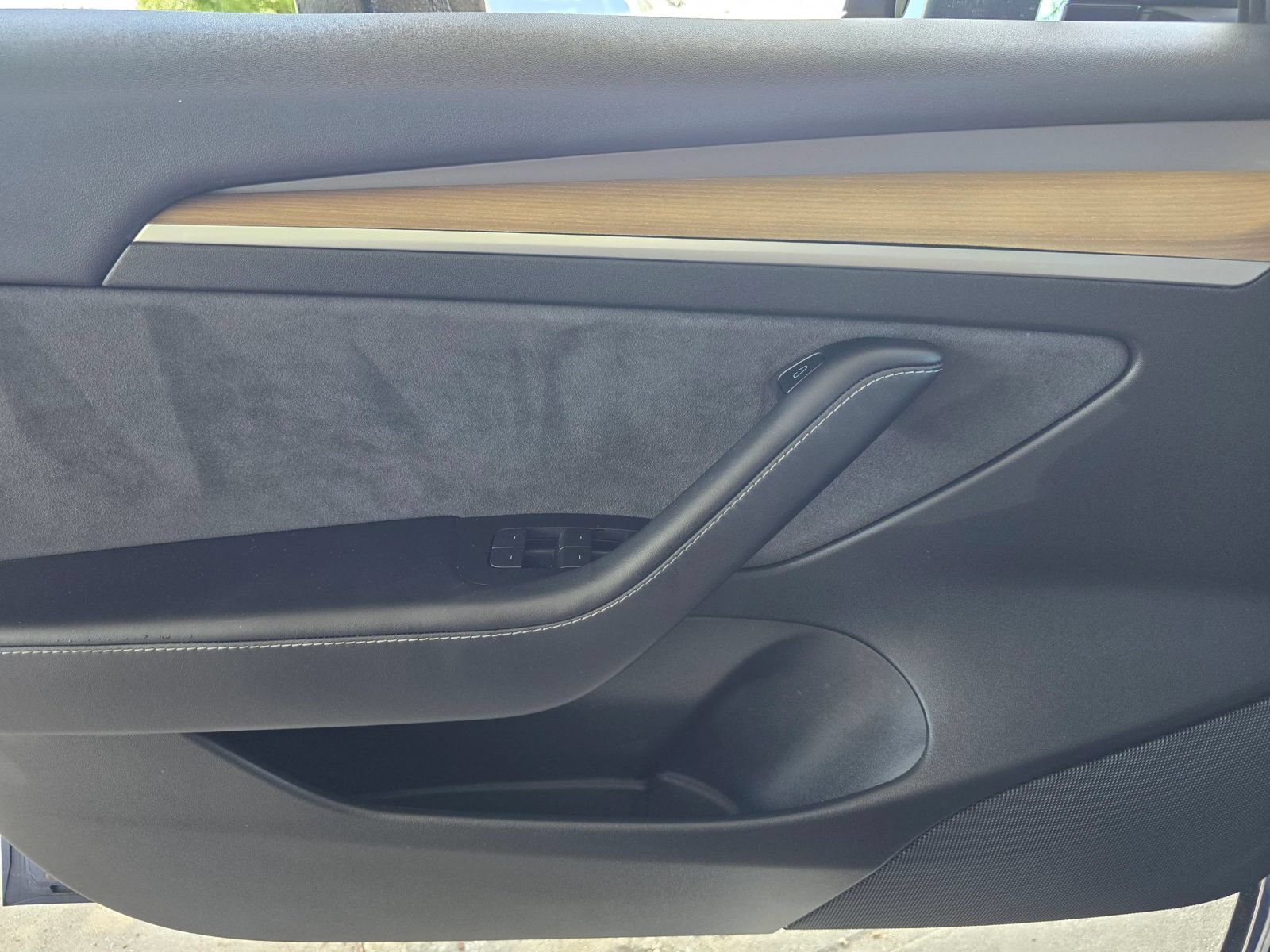 Used 2023 Tesla Model 3 Standard Range RWD image 23