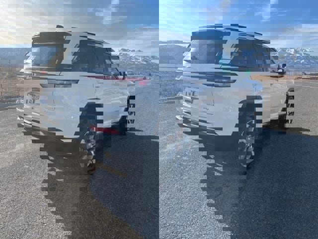 New 2026 Jeep Grand Cherokee Limited image 3