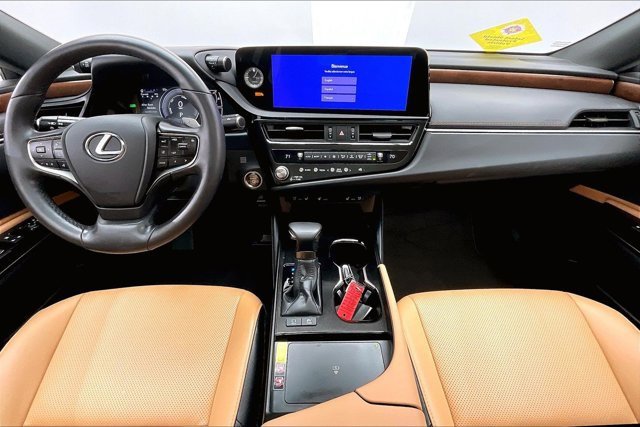 Used 2025 Lexus ES 300h w/ Premium Package image 15