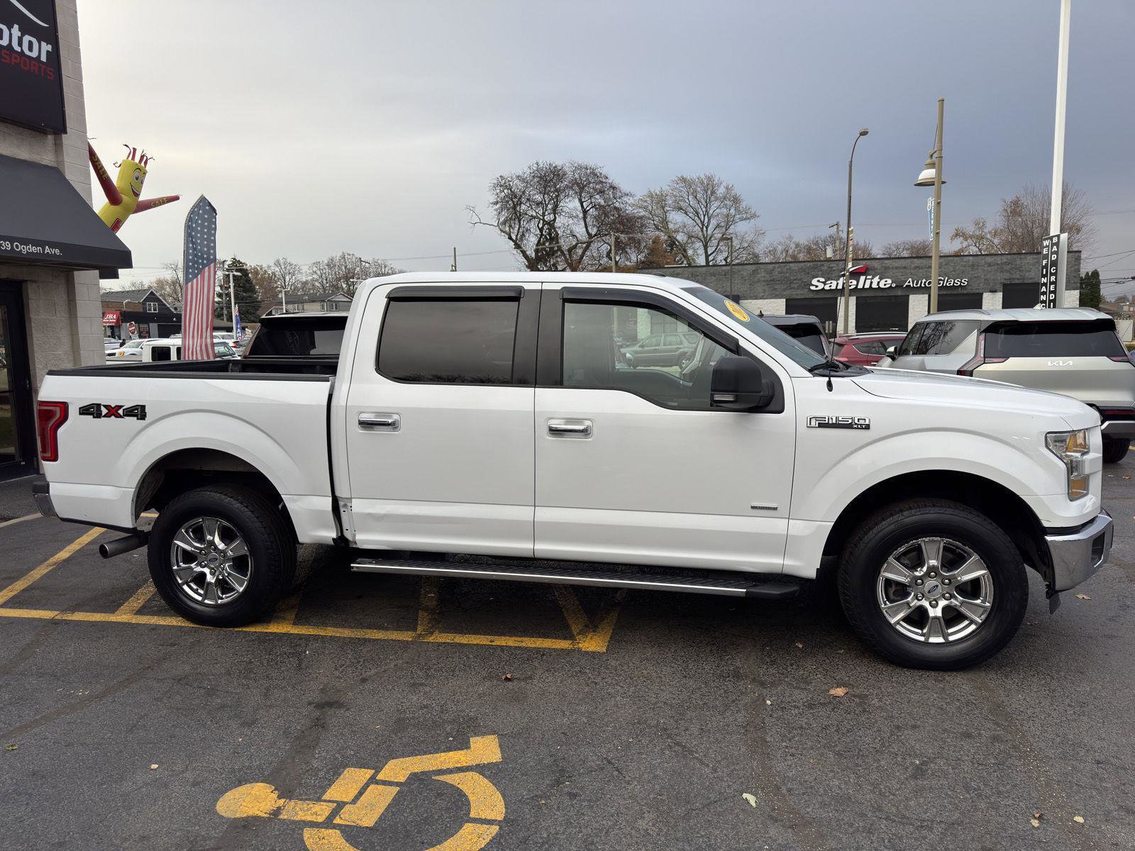 Used 2015 Ford F150 XLT w/ Equipment Group 301A Mid AWD/4WD image 7