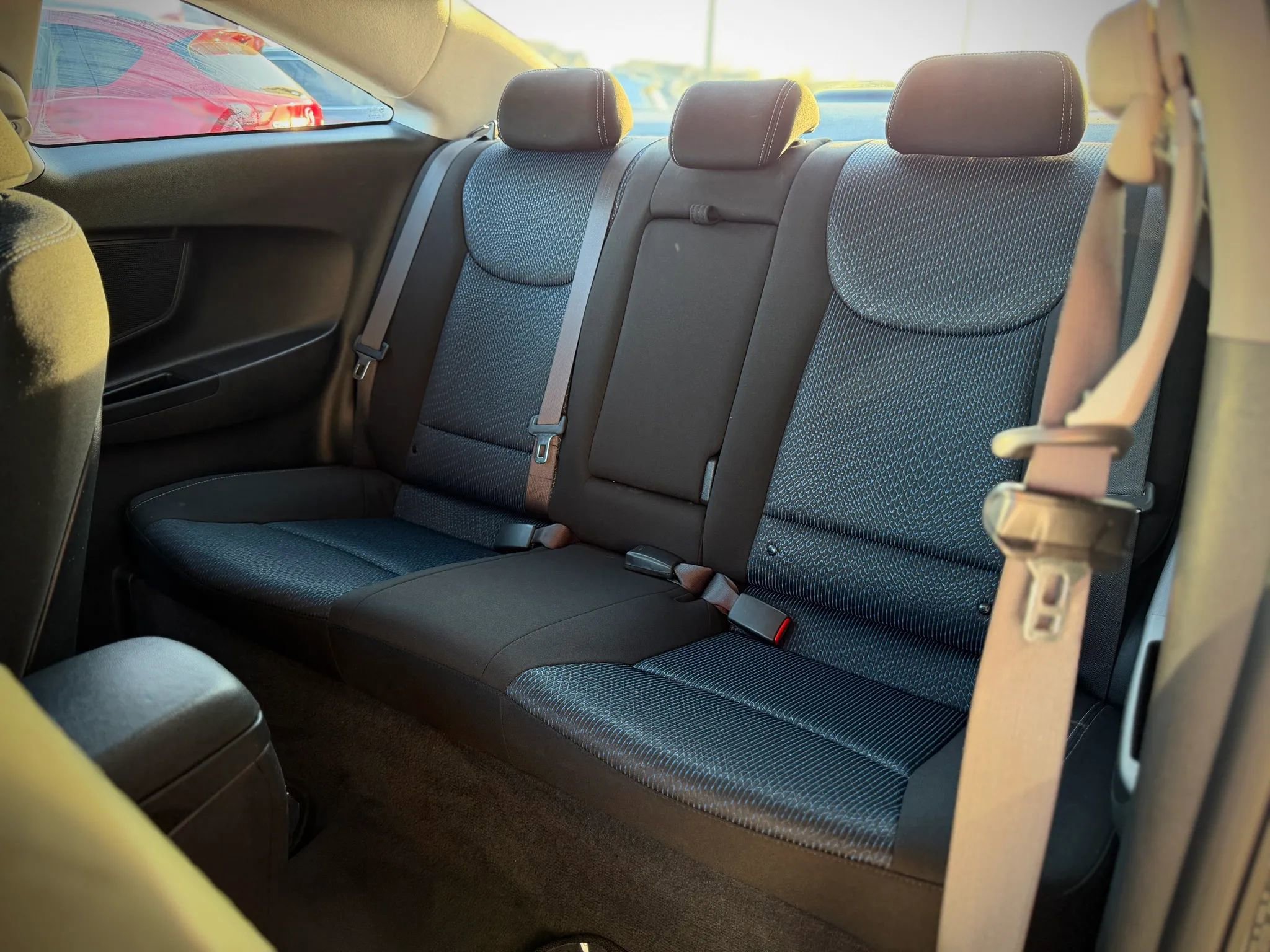 Used 2013 Hyundai Elantra FWD image 13