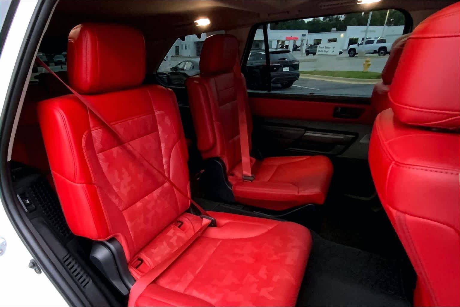 Used 2023 Toyota Sequoia TRD Pro AWD/4WD image 18
