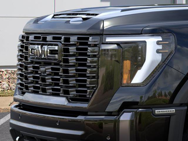 New 2026 GMC Sierra 3500 Denali Ultimate AWD/4WD image 13