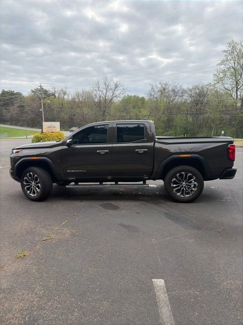 Used 2024 GMC Canyon Denali image 11
