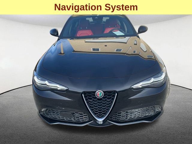 Used 2024 Alfa Romeo Giulia Ti w/ Performance Driving Package image 4