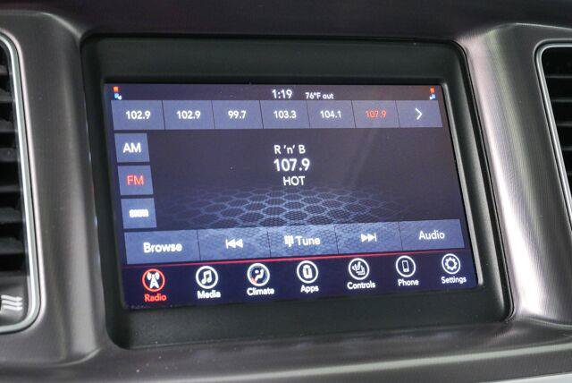 Used 2021 Dodge Charger SXT w/ Leather Interior Group RWD image 13