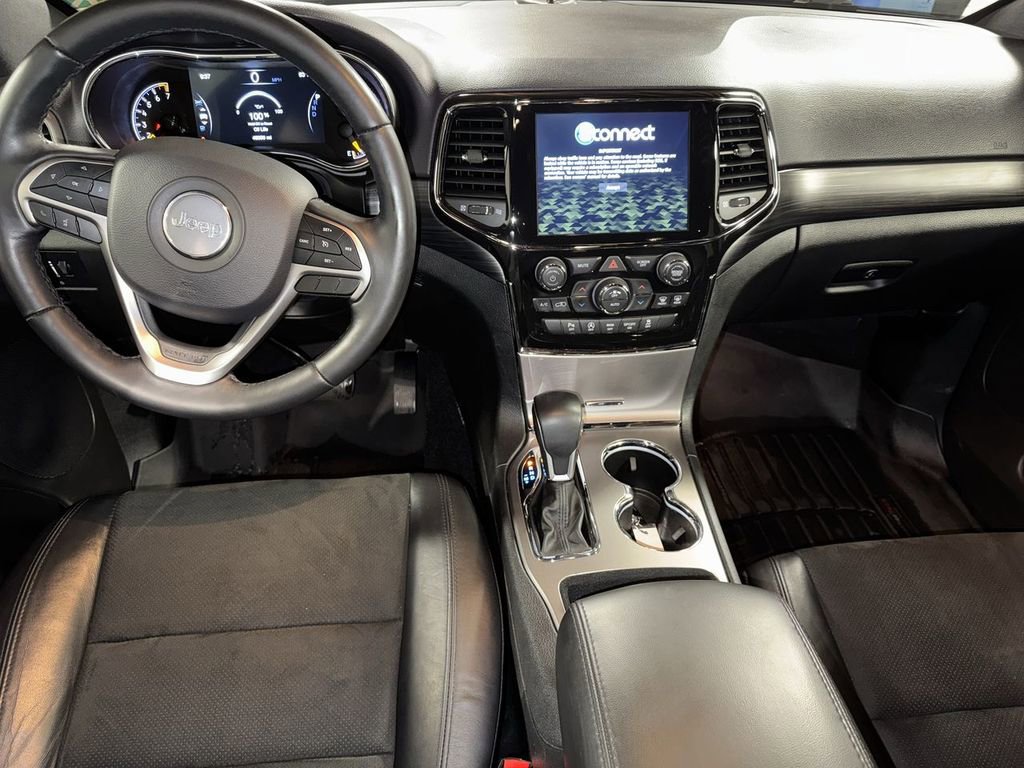 Used 2021 Jeep Grand Cherokee Laredo X image 16