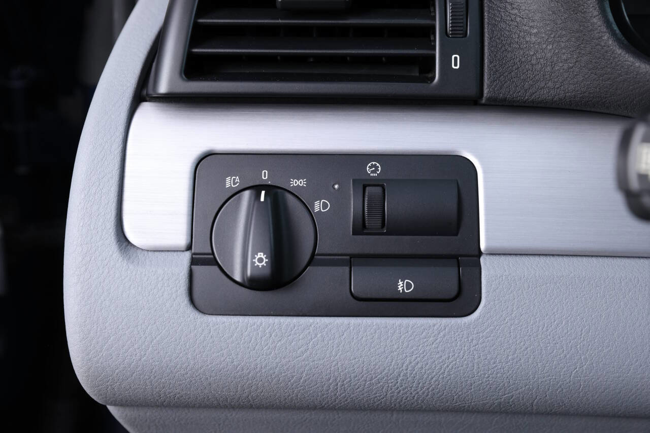 Used 2004 BMW M3 Coupe image 52