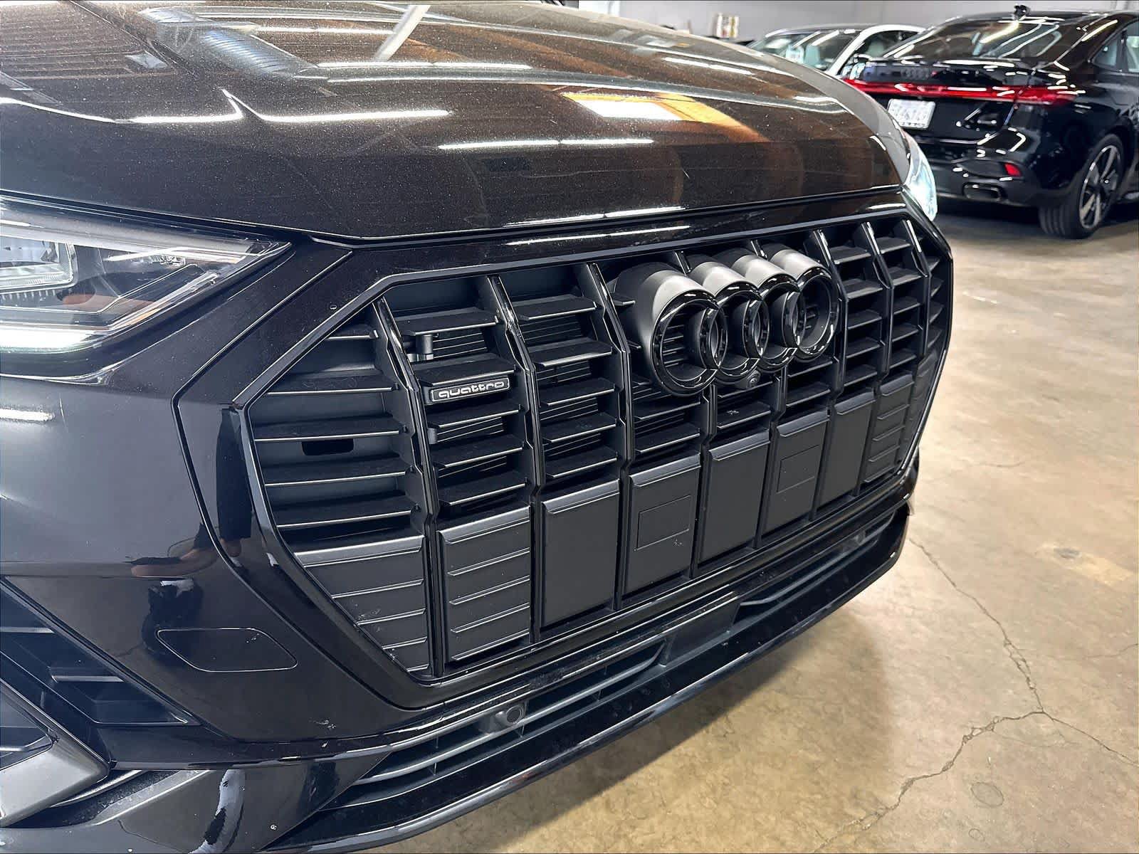 Certified 2025 Audi Q3 2.0T Premium Plus w/ Premium Plus Package AWD/4WD image 31