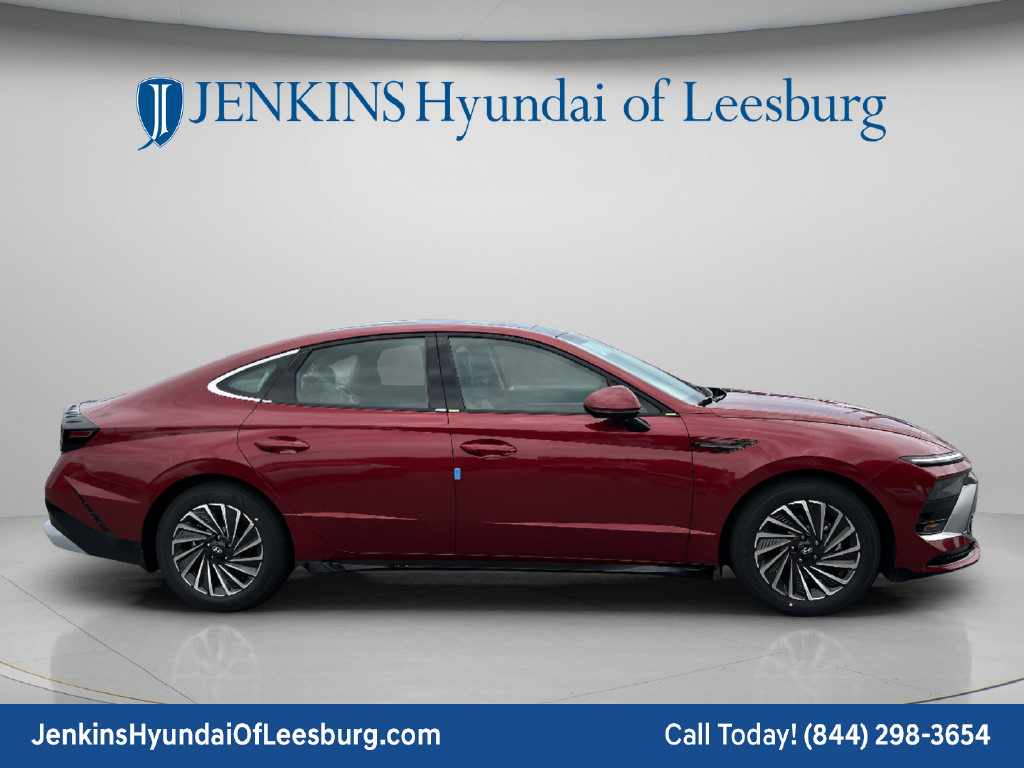 New 2026 Hyundai Sonata Limited FWD image 3