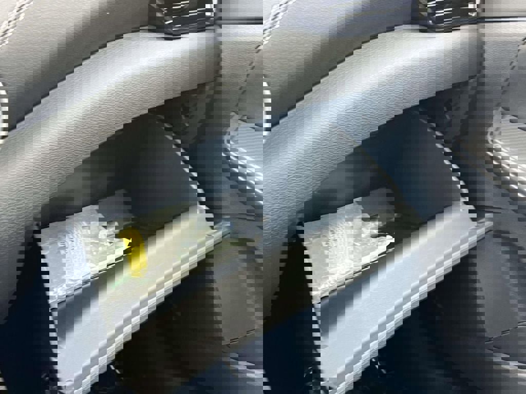 Used 2023 Nissan Sentra SV image 8