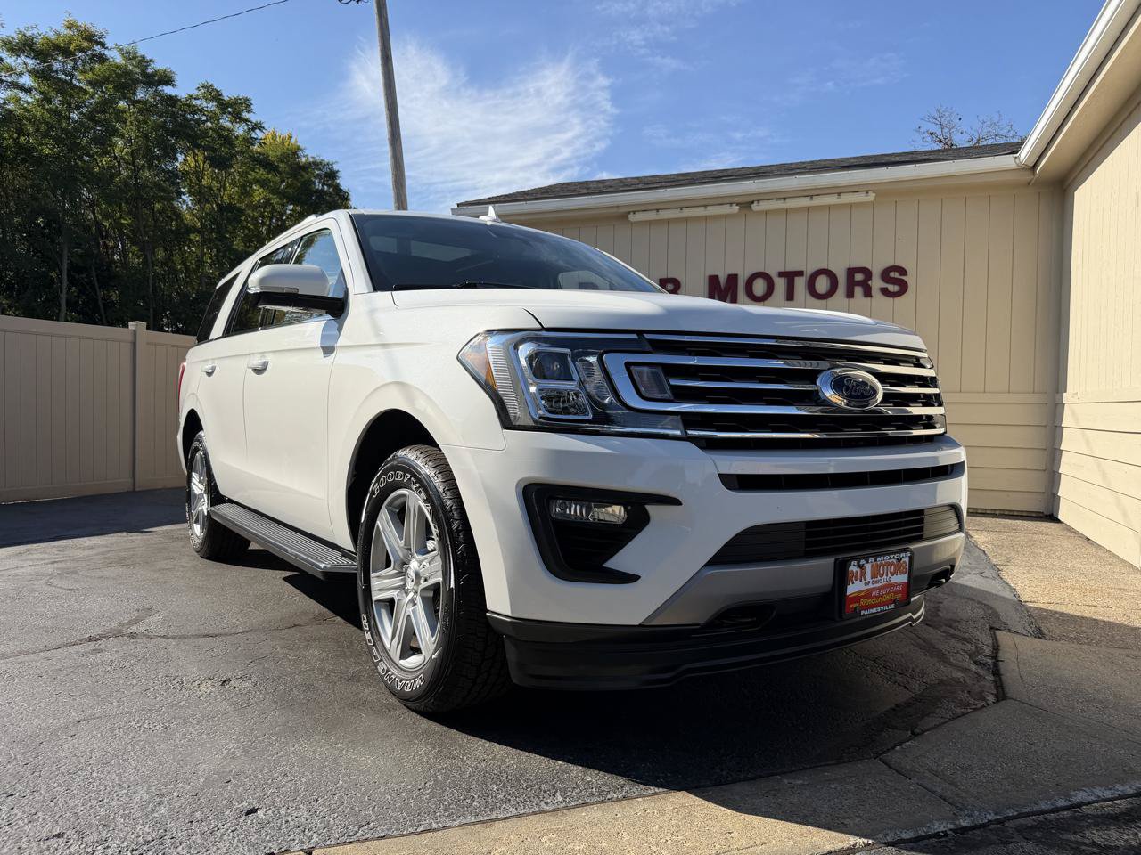 Used 2020 Ford Expedition XLT w/ Equipment Group 202A AWD/4WD image 9