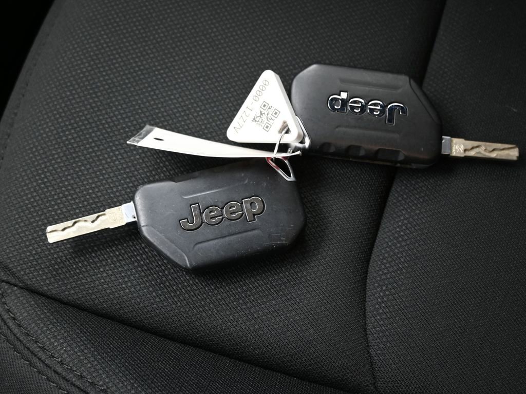 Used 2021 Jeep Wrangler Unlimited Sport image 26