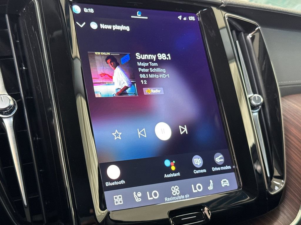 Certified 2023 Volvo XC60 B5 Ultimate AWD/4WD image 17