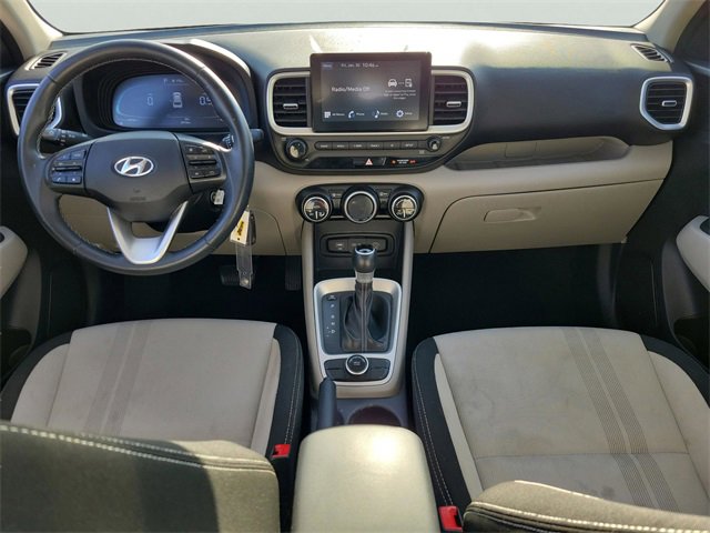 Used 2023 Hyundai Venue SEL image 11