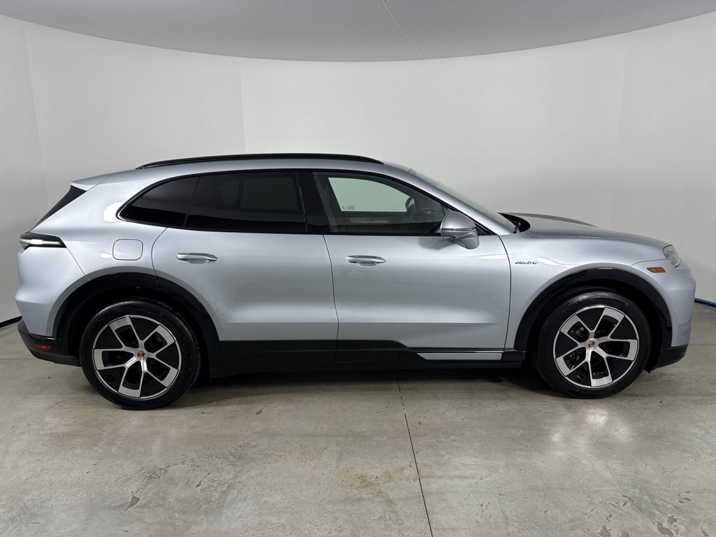 New 2026 Porsche Cayenne Electric AWD/4WD image 8