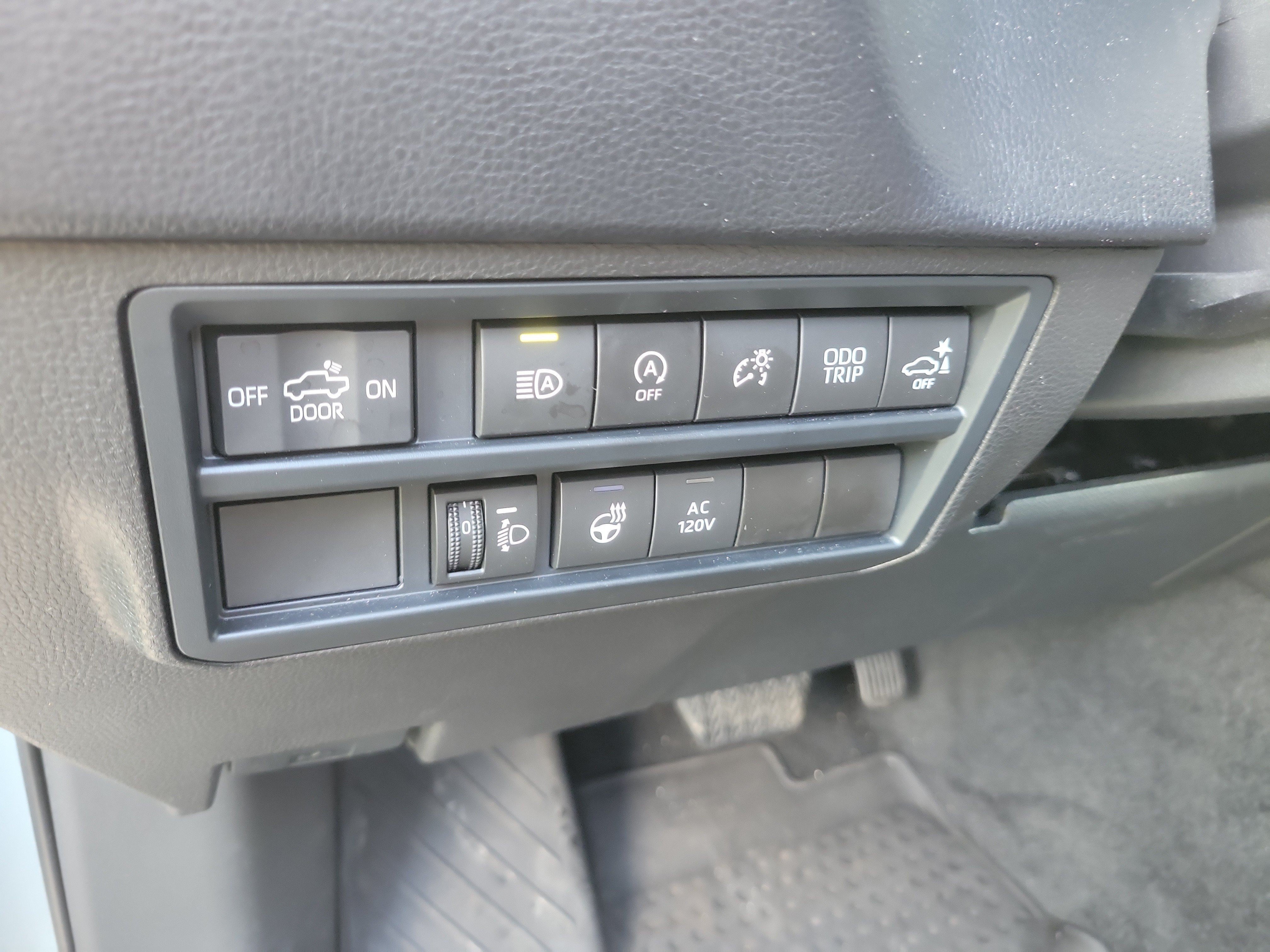 Used 2024 Toyota Tundra SR5 w/ SR5 Premium Package RWD image 23