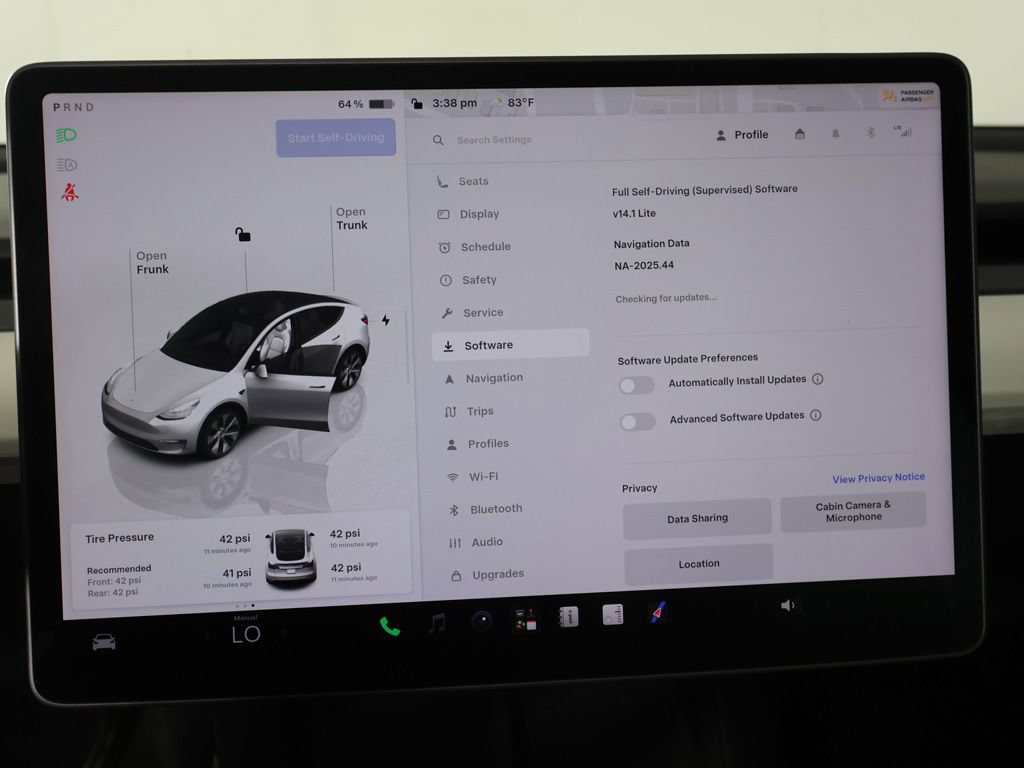 Used 2023 Tesla Model Y Long Range AWD/4WD image 43