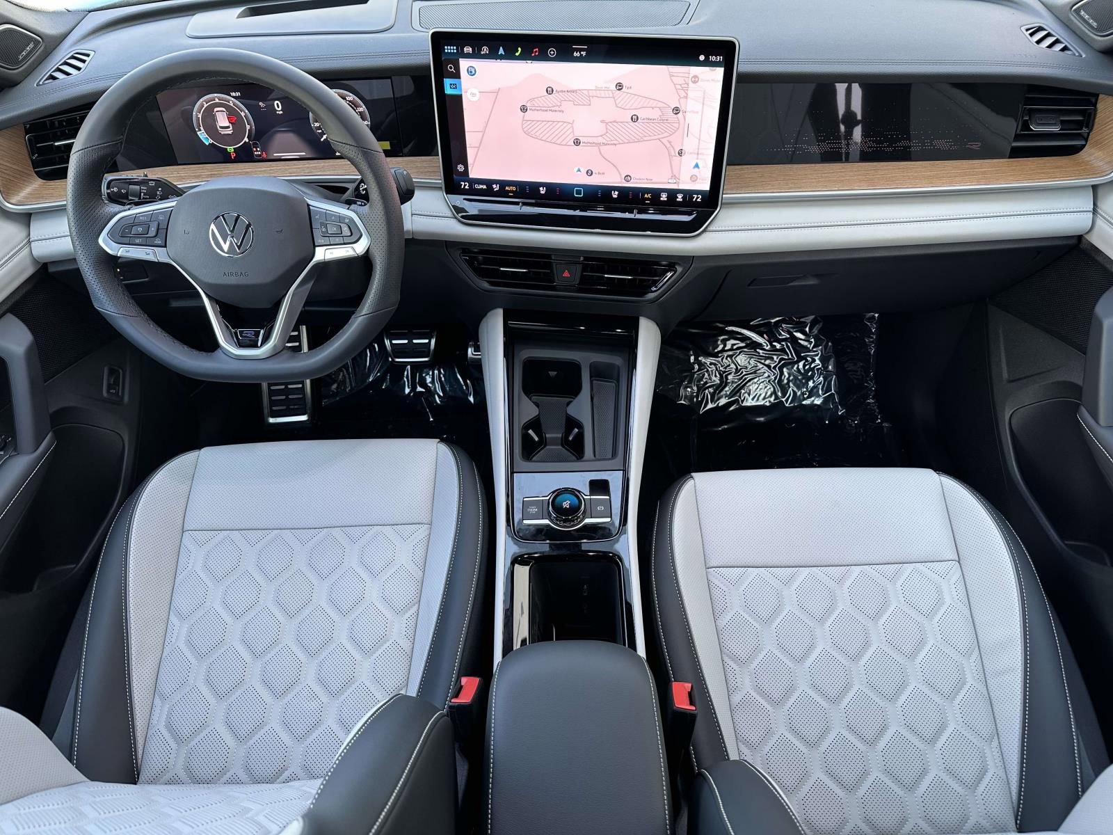 New 2026 Volkswagen Tiguan SEL R-Line image 11