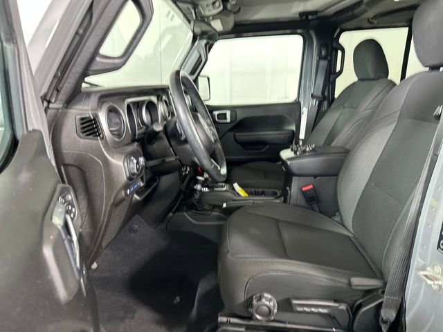 Used 2023 Jeep Wrangler Unlimited w/ Cold Weather Group image 11