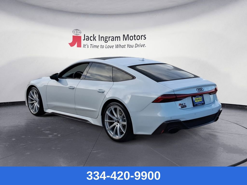 Used 2023 Audi RS 7 Sportback w/ Carbon Optic Package image 3