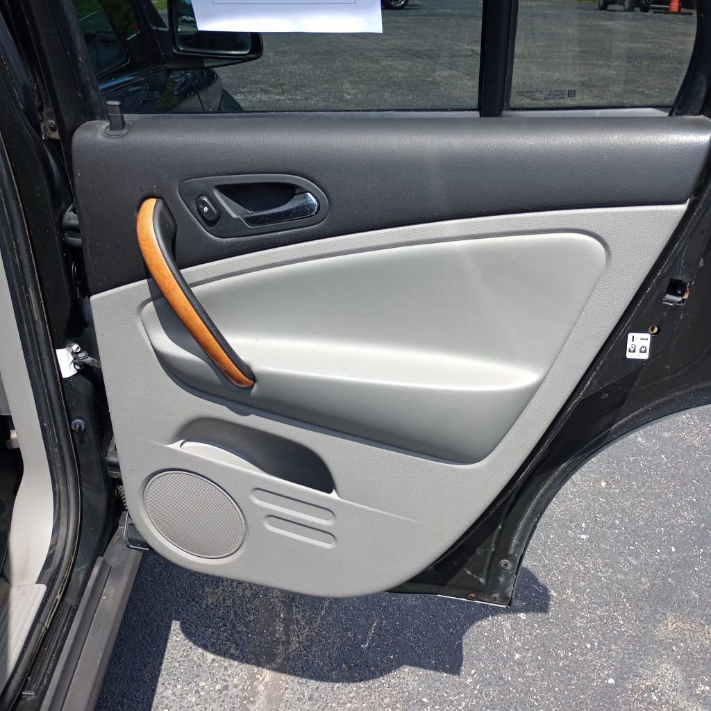 Used 2006 Saturn Vue AWD V6 w/ Leather Appointments Pkg image 18