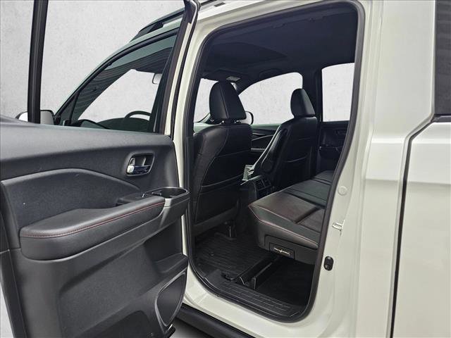 Used 2023 Honda Ridgeline Black Edition image 14